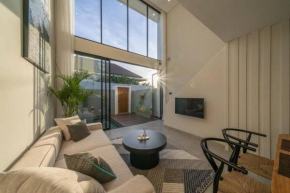 Sadila Estate 12 - Cozy and Minimalistic 2BR Pool Loft in Berawa